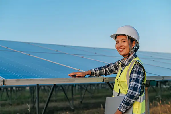 BusinessHonor - China-Driven Solar Boosts Africa’s Energy