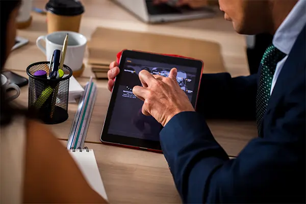 Business Honor - Reactive BYOD Risks Despite AI Gains
