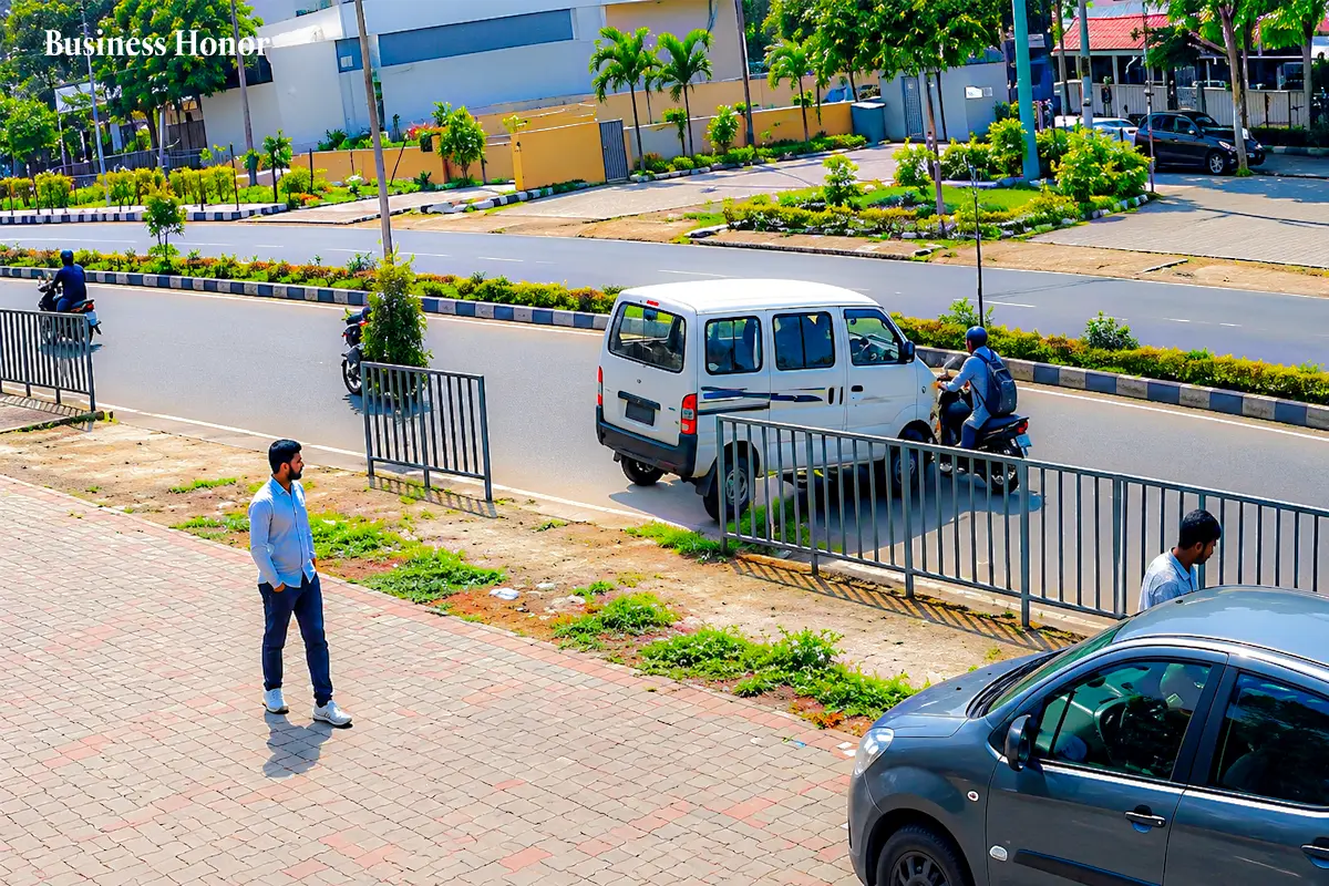  Karnataka New Car Crash: Man Hits Two on Bike Moments After Showroom Delivery 